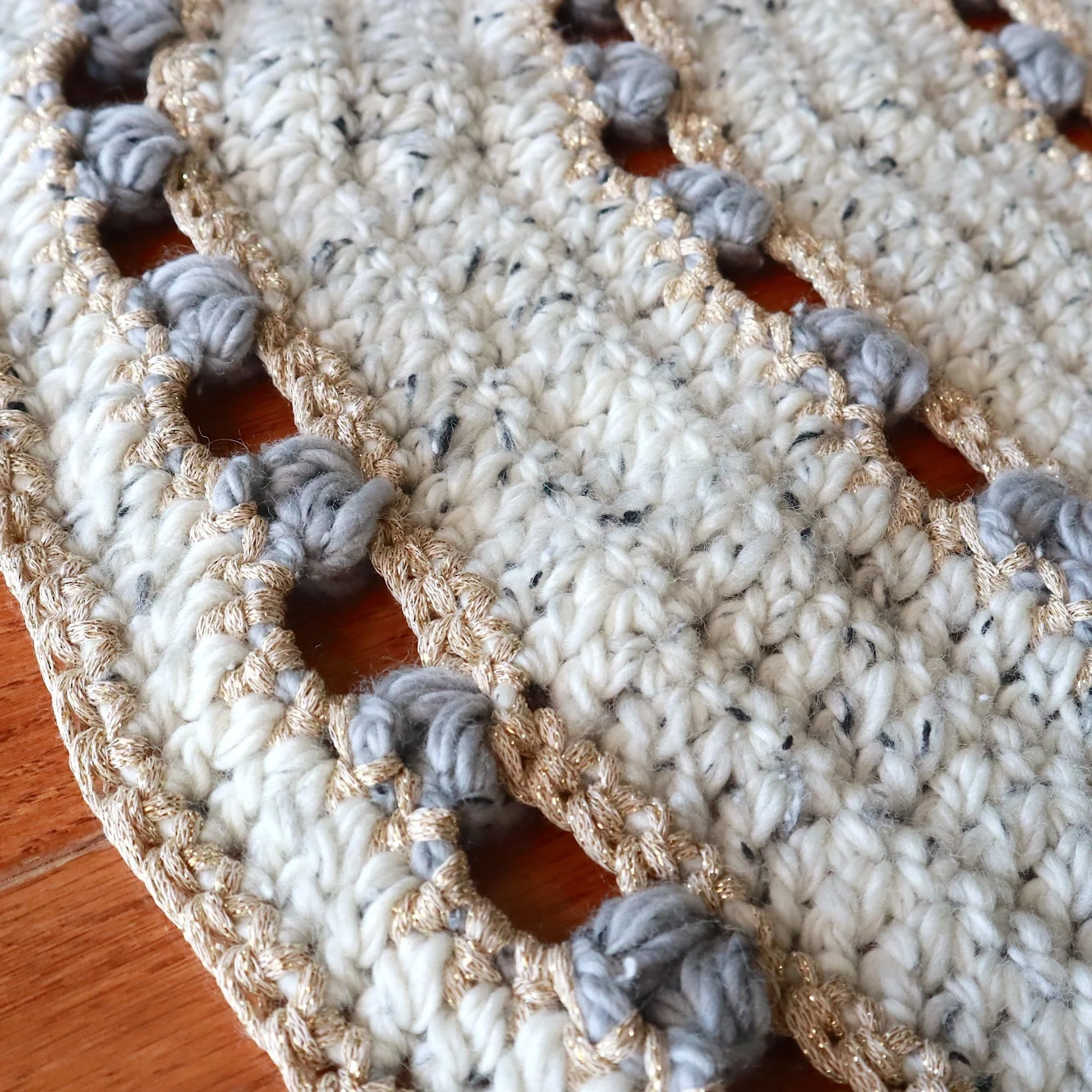 Elegant Table Runner - Image 4